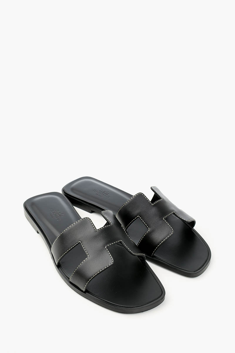 HERMÈS Oran Sandals in Black Calfskin 2