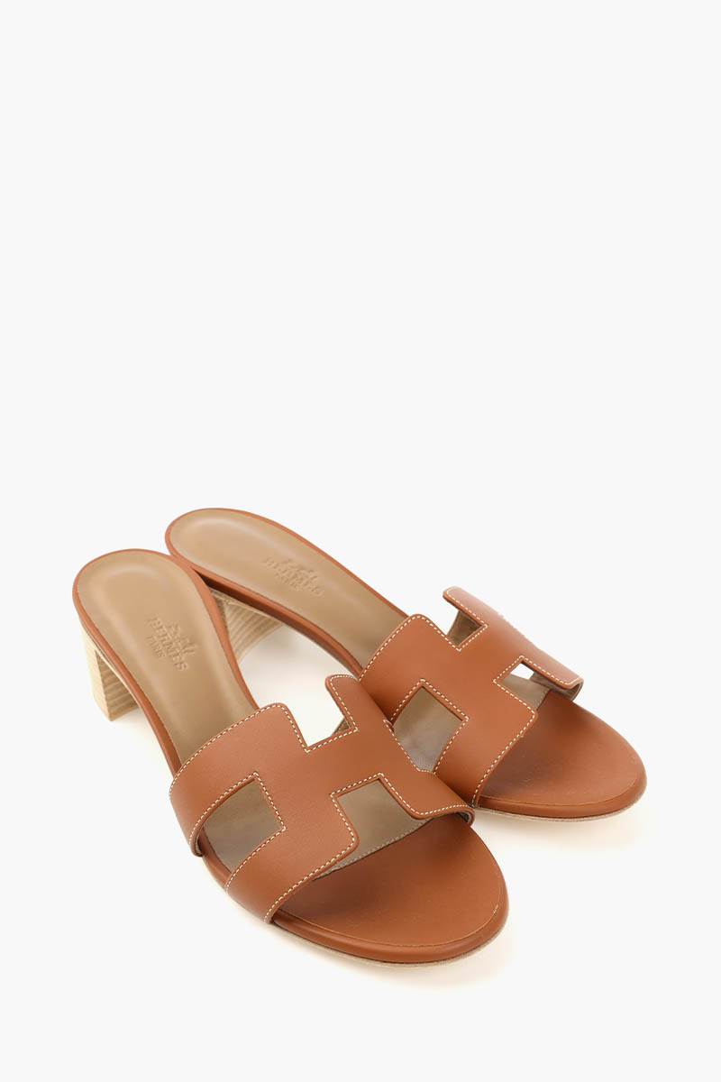 HERMÈS Oasis Sandals In Gold Calfskin 2