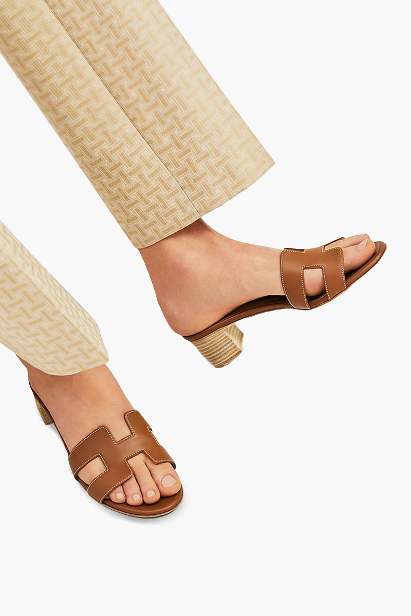 HERMÈS Oasis Sandals In Gold Calfskin 4