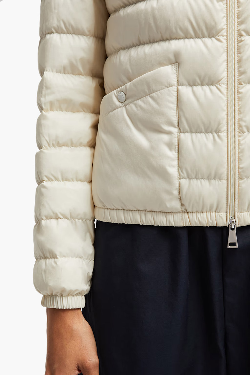 MONCLER Women Hede Hooded Short Down Jacket in White Ivory 4