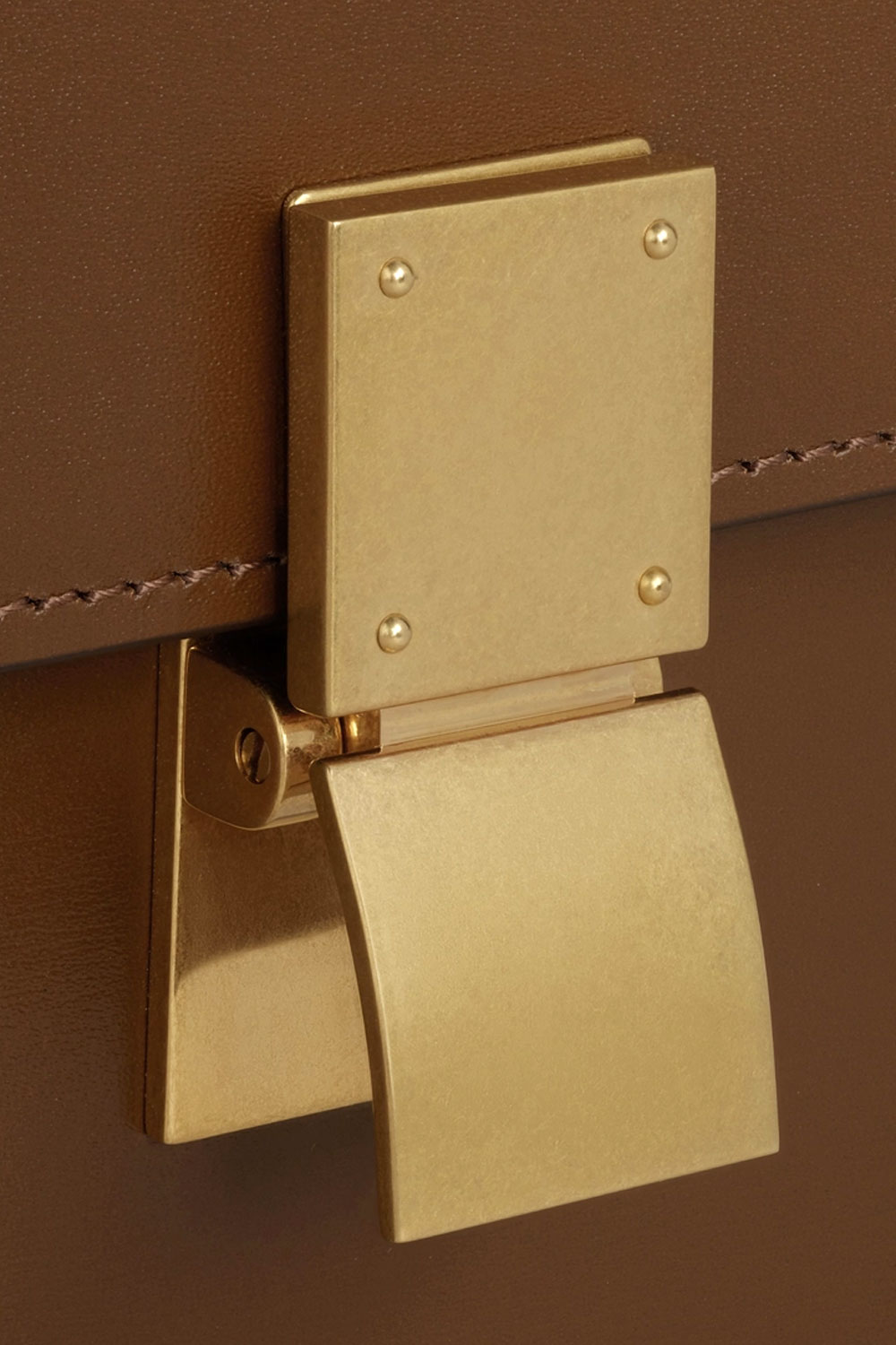 CELINE Teen Classic Box Shoulder Bag in Camel GHW 3