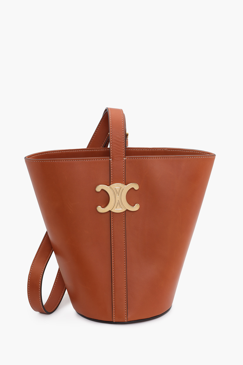 CELINE Triomphe Bucket Bag in Tan Natural Calfskin GHW with Central Pocket 0