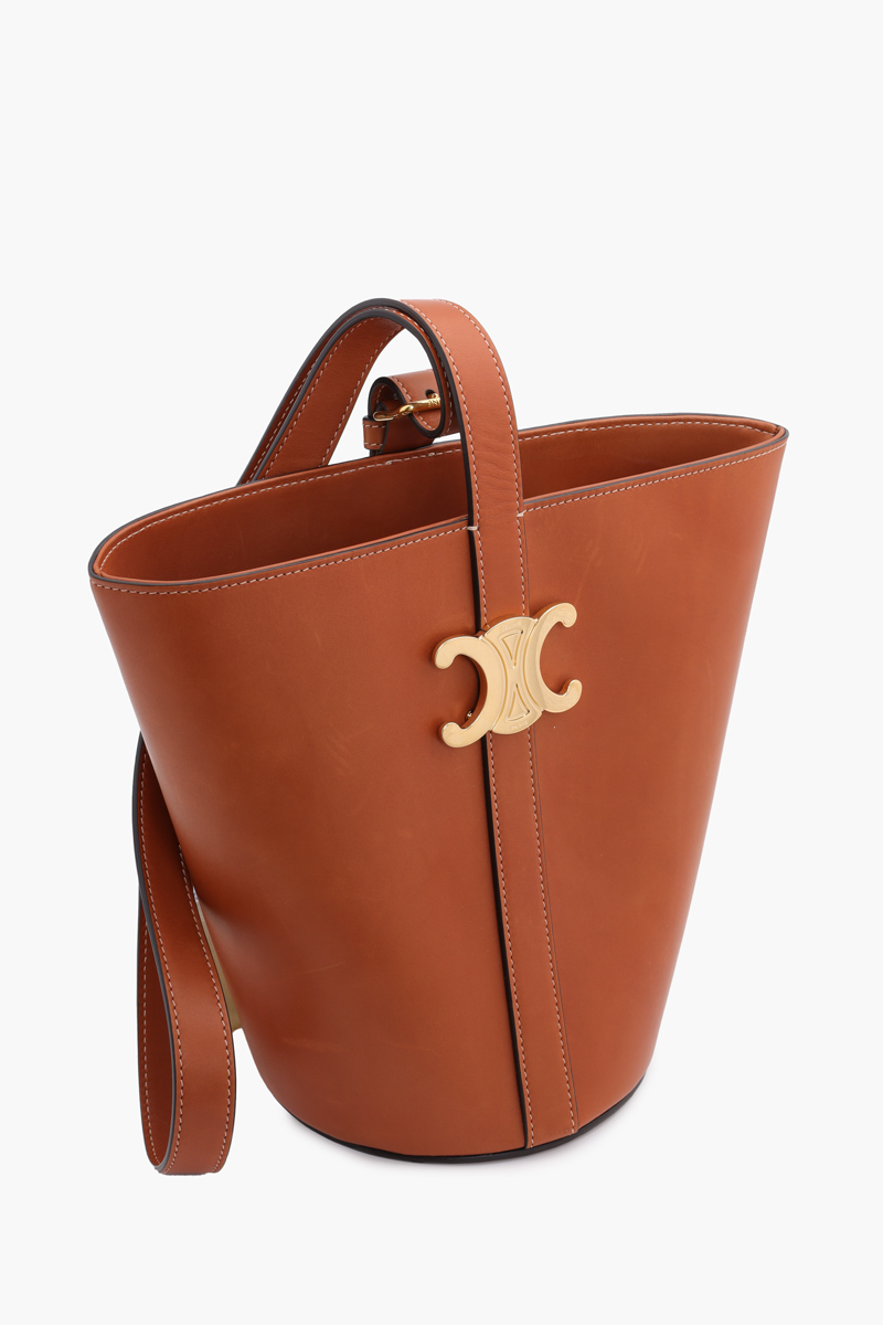 CELINE Triomphe Bucket Bag in Tan Natural Calfskin GHW with Central Pocket 2