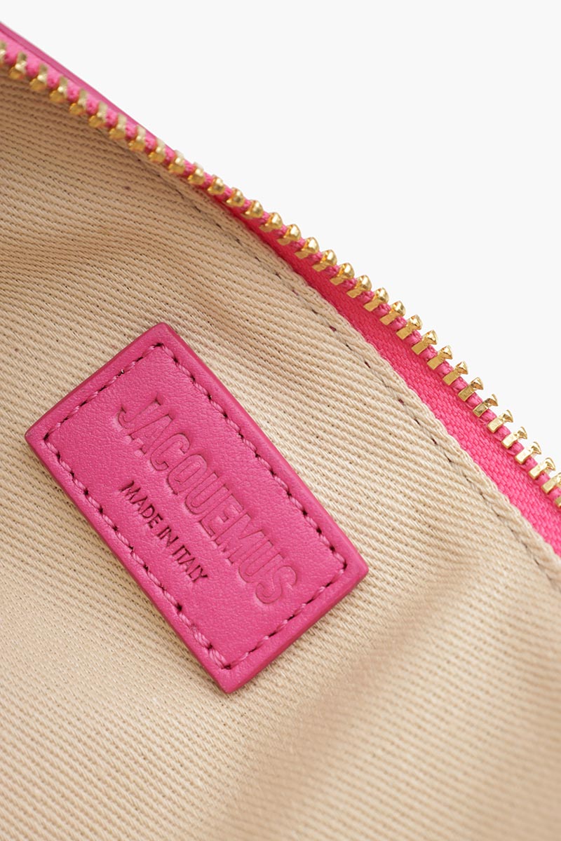 JACQUEMUS Le Pichoto Pouch in Pink 4
