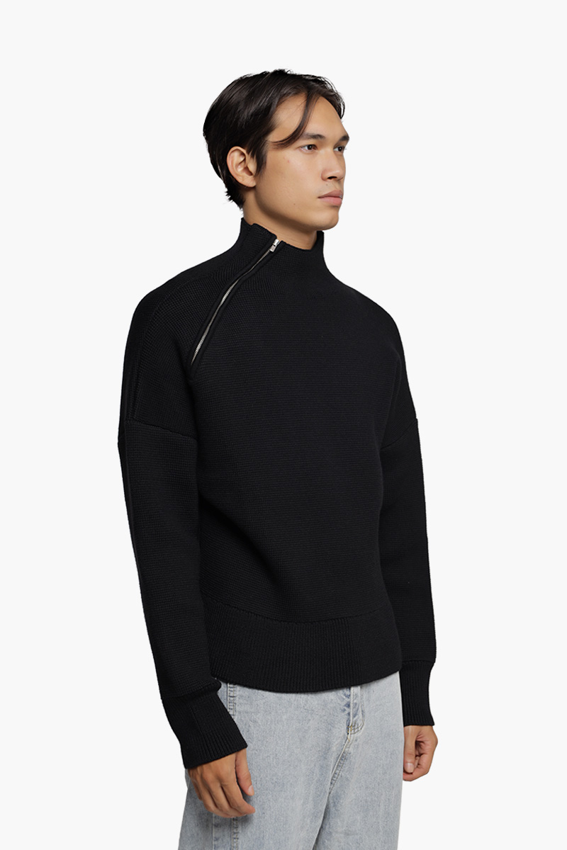 JACQUEMUS Men La Maille Jannu Jumper in Black 1