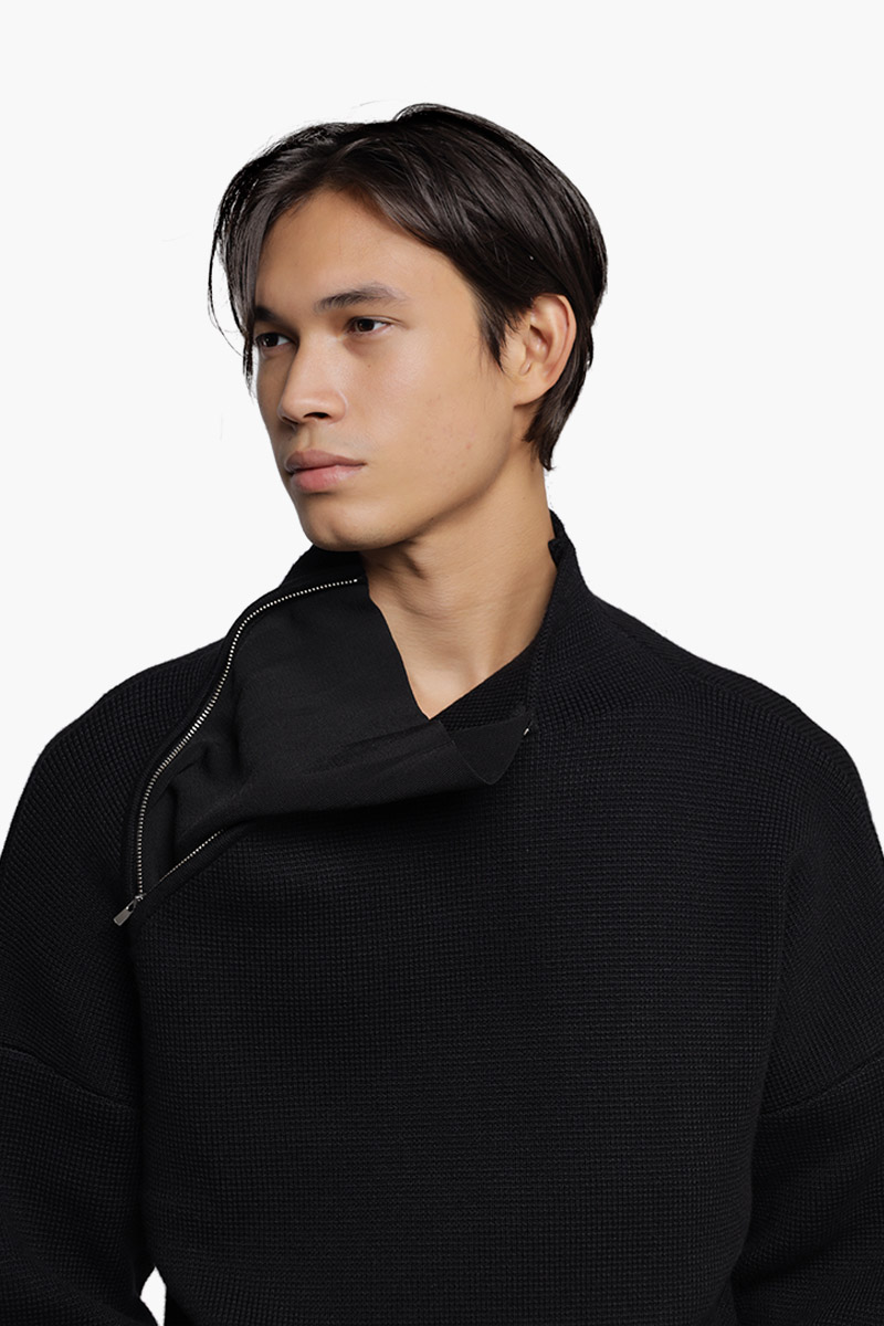 JACQUEMUS Men La Maille Jannu Jumper in Black 2