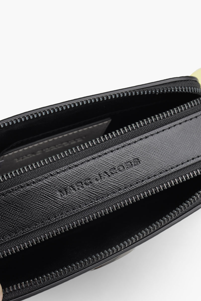 MARC JACOBS Small The Bi-Color Snapshot Camera Bag in Black/White 3