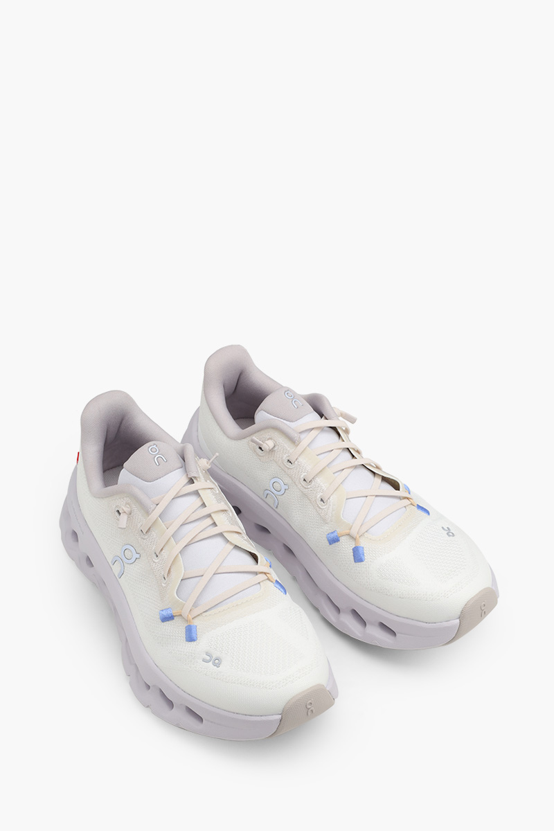 ON Women Cloudtilt Running Sneakers in Sand/Lavender 1