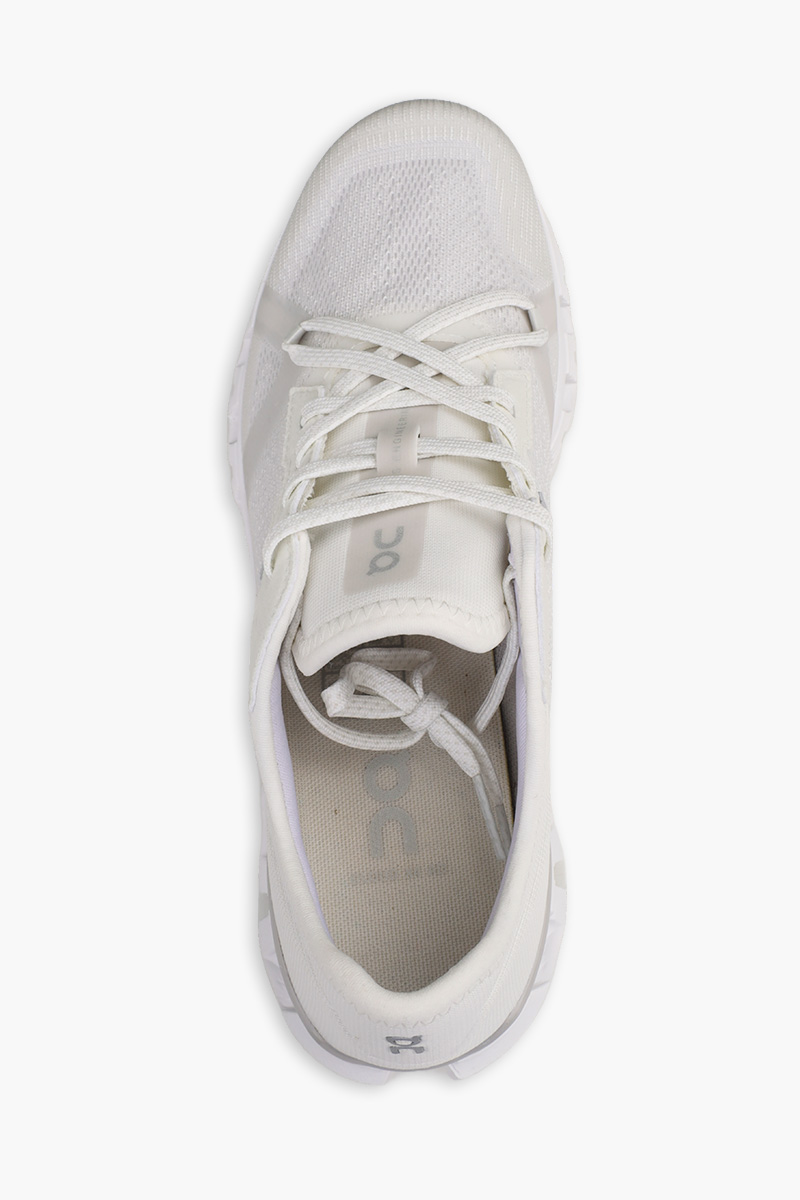 ON Women Cloud X 4 AD Sneakers in White/Wolf 3