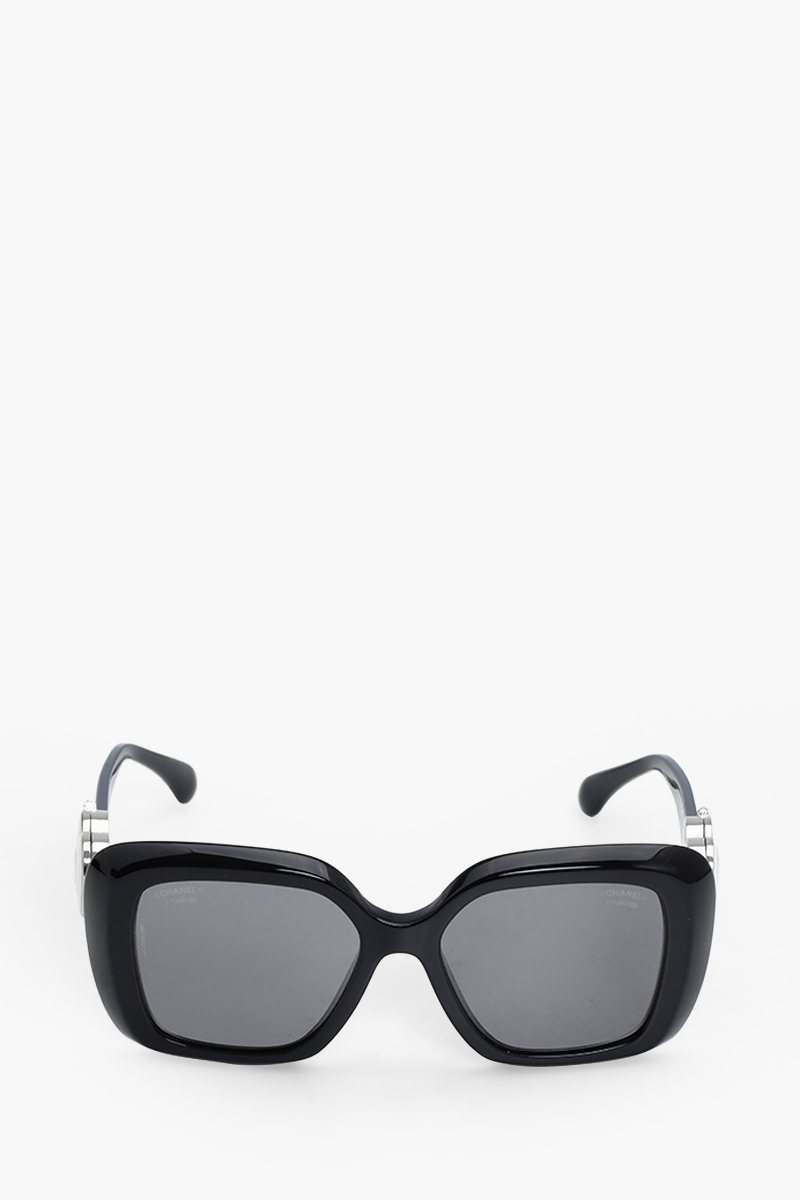 CHANEL Charming Hearts Square Sunglasses in Black/Grey Polarized Acetate 0