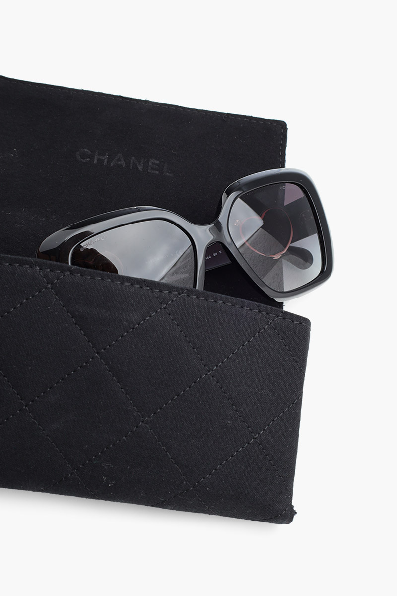 CHANEL Charming Hearts Square Sunglasses in Black/Grey Gradient Acetate 4