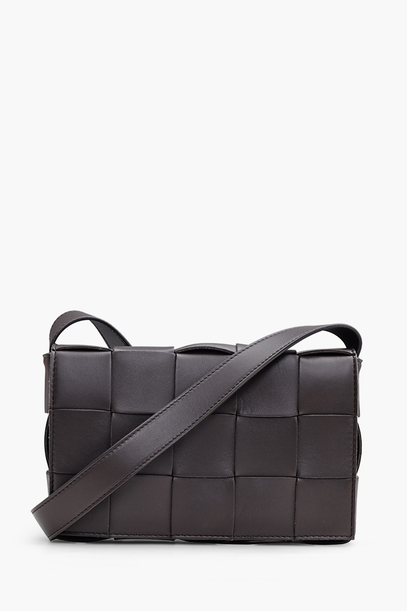 BOTTEGA VENETA Cassette Maxi Intrecciato Crossbody Bag in Fondant 0