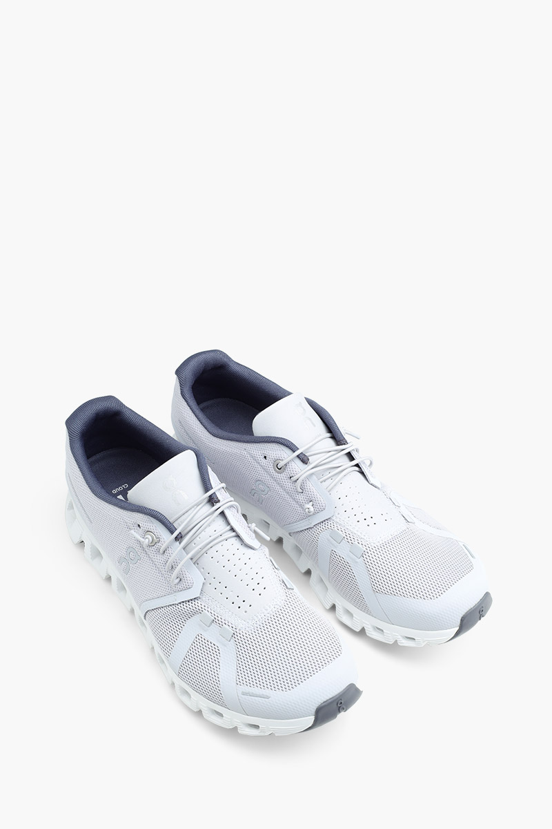 ON Men Cloud 5 Low Top Sneakers in Glacier/White 1