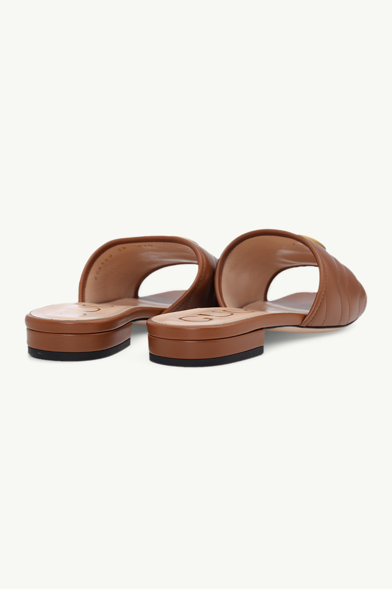 GUCCI Women GG Matelasse Slide Sandals in Cuir Leather 2