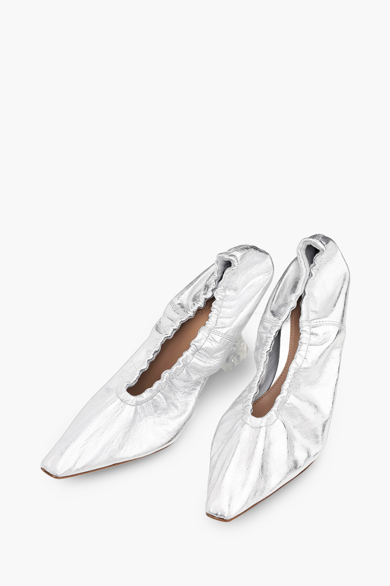 BOTTEGA VENETA Almond Toe Pumps 75mm in Silver Crushed Metallized Leather with Plexiglass Heel 1