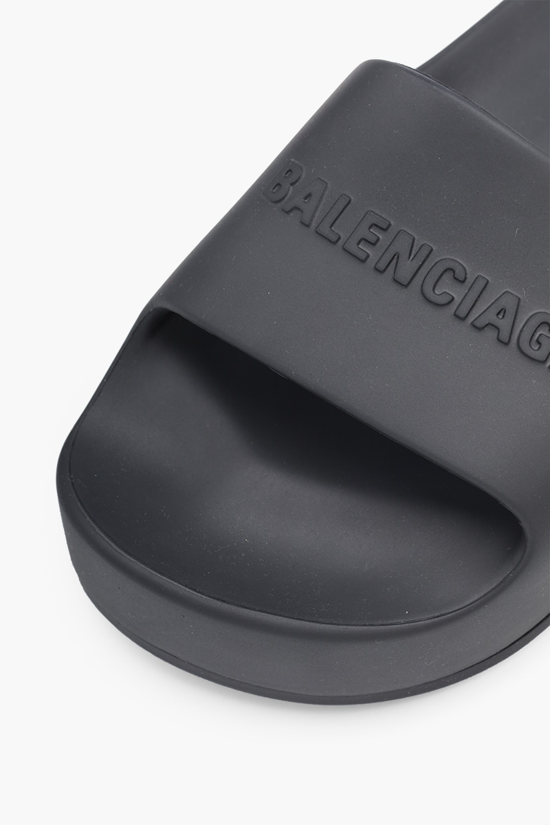 BALENCIAGA Women Chunky Slide Sandals in Black with Embossed Logo 4