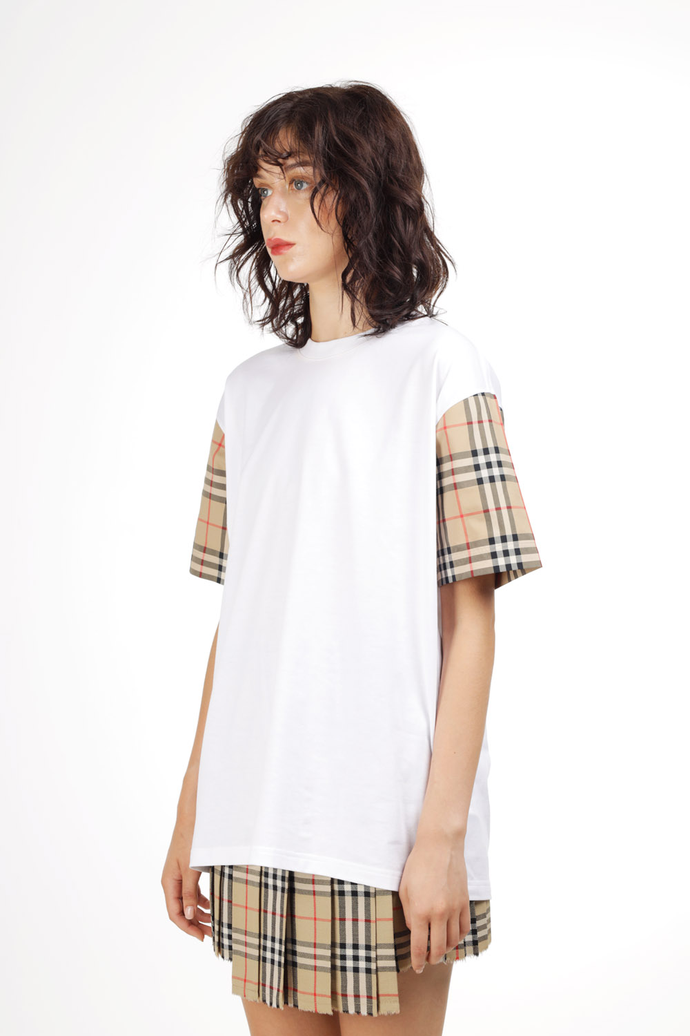 BURBERRY Women Vintage Check on Sleeves Oversized T-Shirt in White/Archive Beige 4