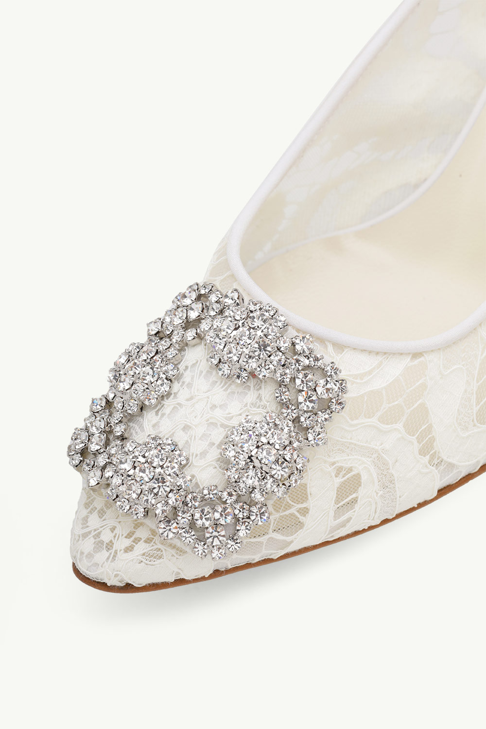 MANOLO BLAHNIK Hangisi Lace Pumps 5cm in Cream with White Crystal 4