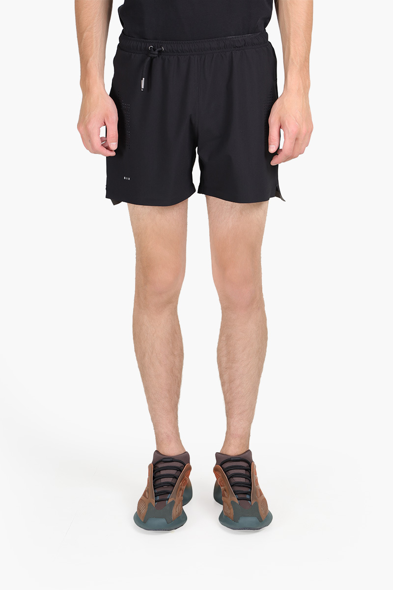 SIKI Fall Run Shorts in Black 0