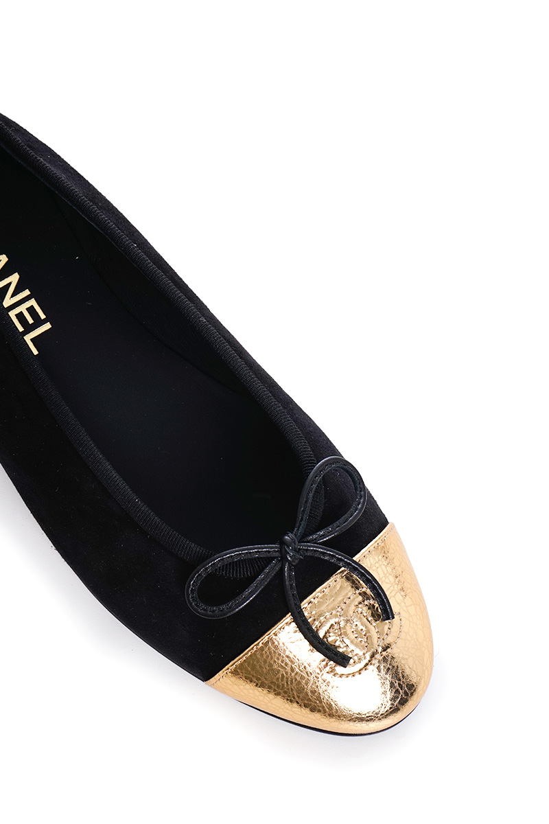 CHANEL Women CC Cap Toe Ballerina Flat in Black/Gold Crackled Laminated Suede Calfskin 3