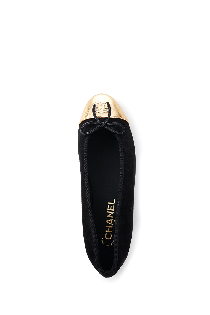 CHANEL Women CC Cap Toe Ballerina Flat in Black/Gold Crackled Laminated Suede Calfskin 4