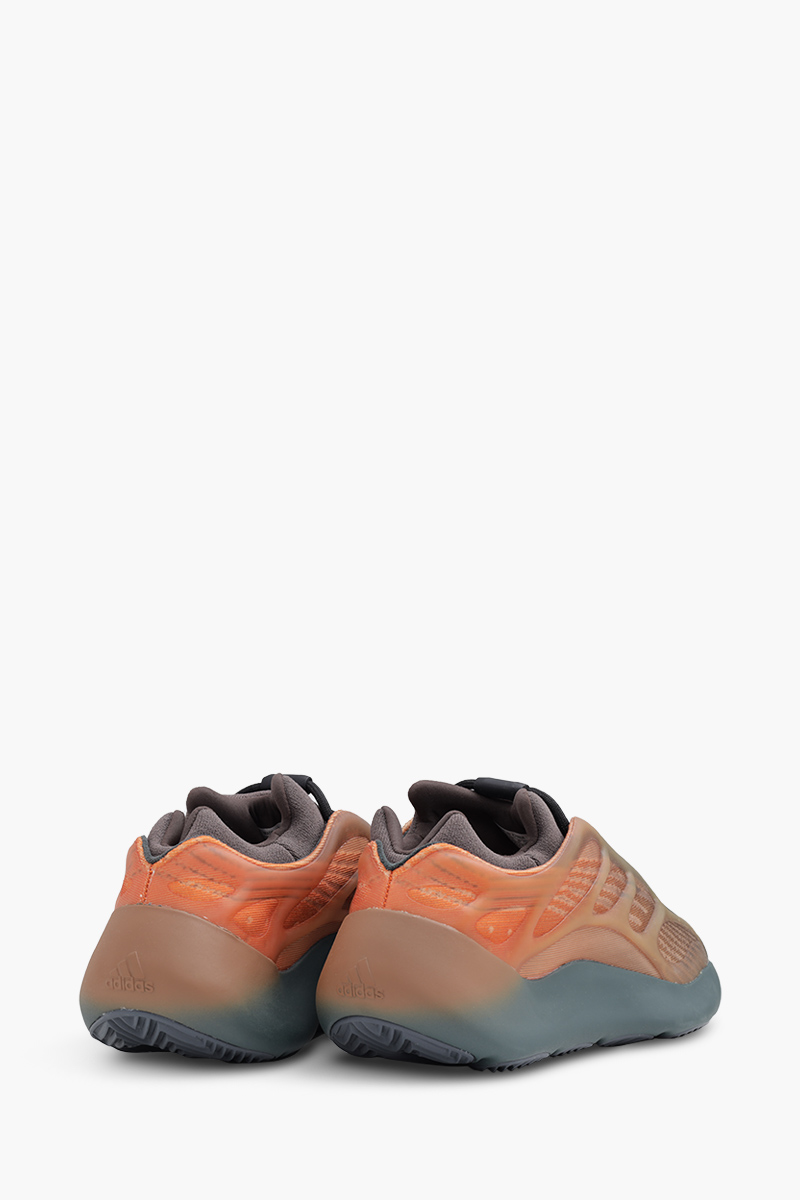 ADIDAS Yeezy Boost 700 V3 Sneakers in Copper Fade 2