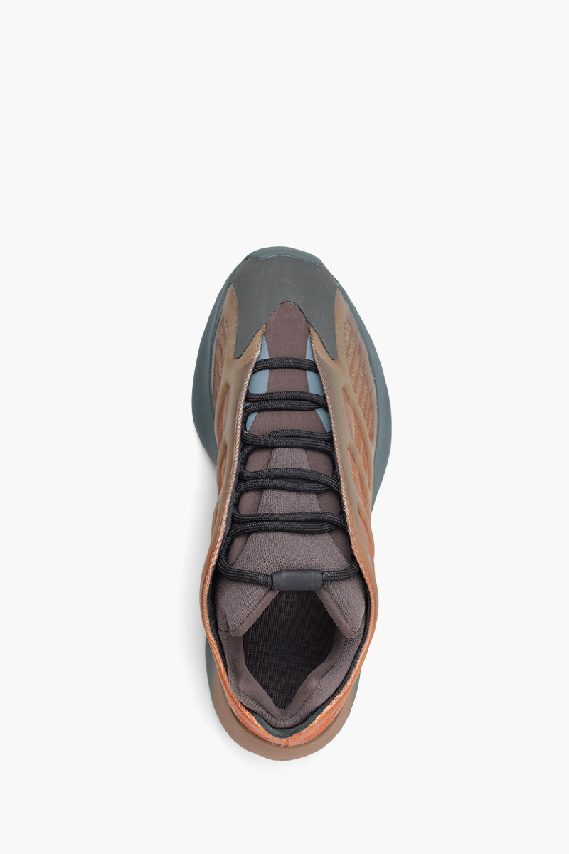 ADIDAS Yeezy Boost 700 V3 Sneakers in Copper Fade 3