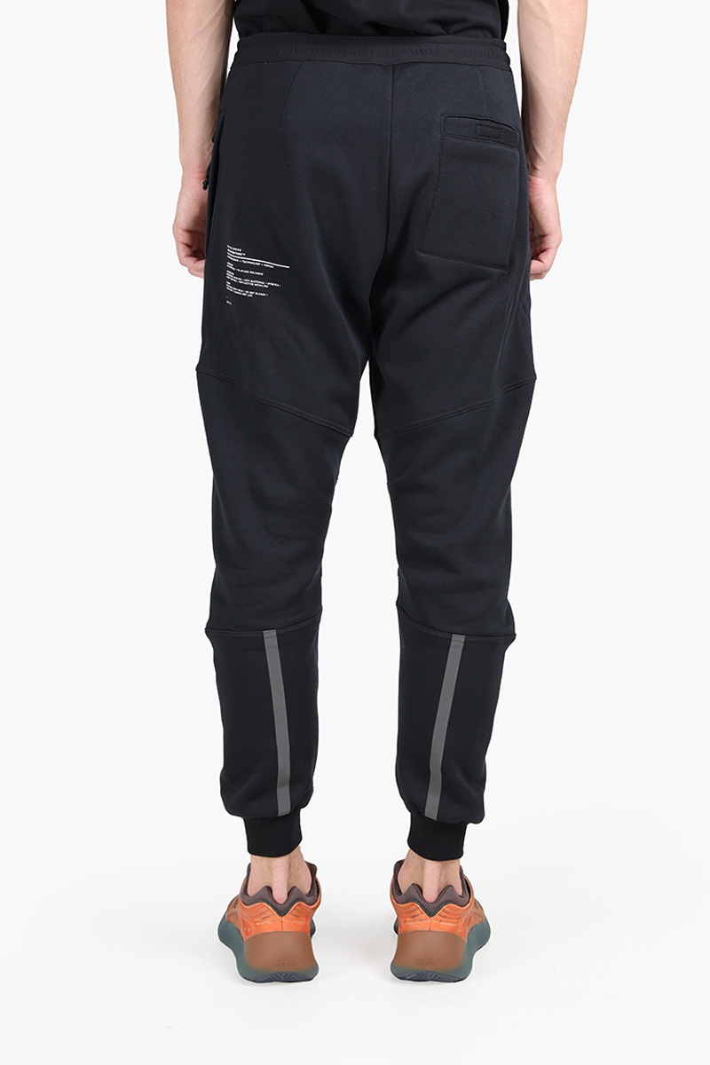SIKI Gym Pants in Black Cotton with Velcro Back Pocket 1