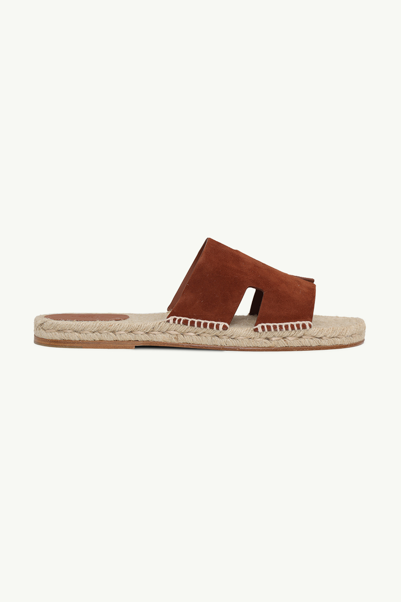 HERMES Men Antigua Espadrilles in Gold Suede 0