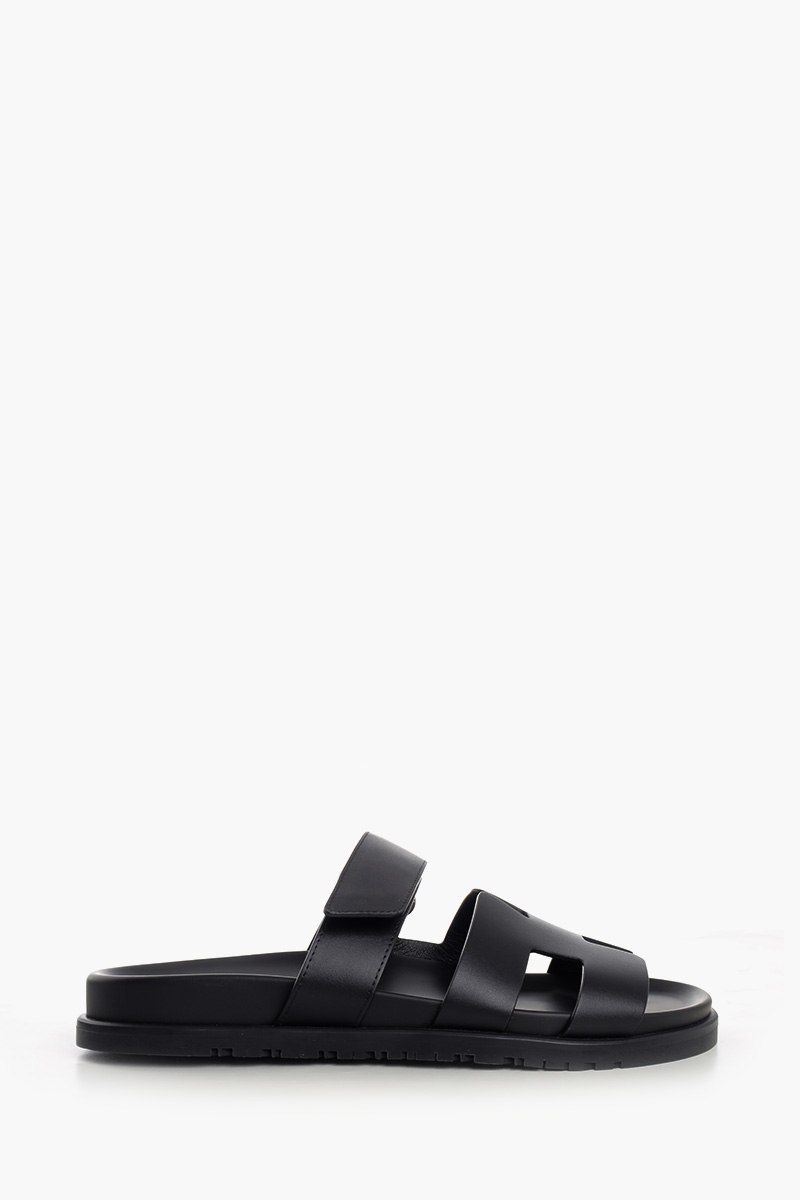 HERMÈS Chypre Sandals in Black Calfskin 0