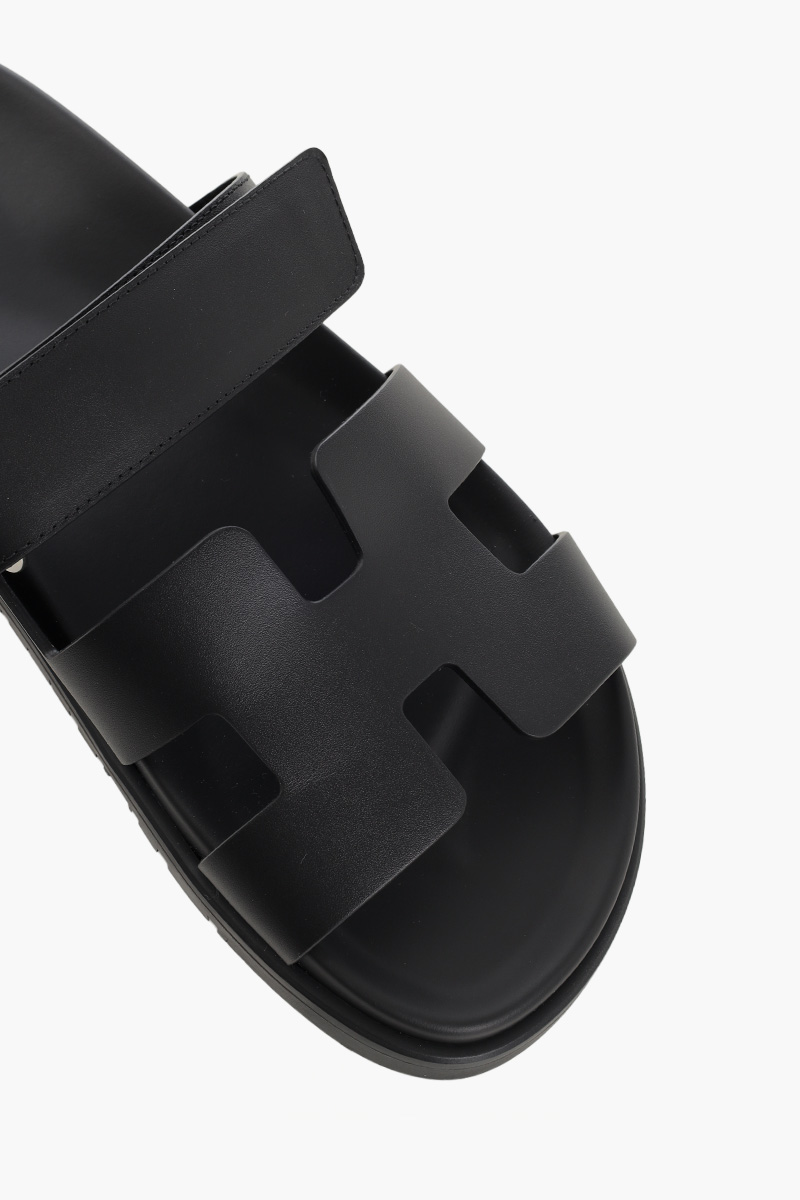 HERMÈS Chypre Sandals in Black Calfskin 3