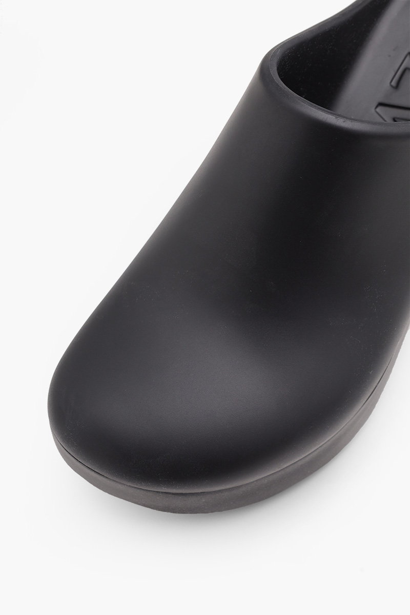 LOEWE Foam Clog 90mm Sandals in Black Light Rubber 4