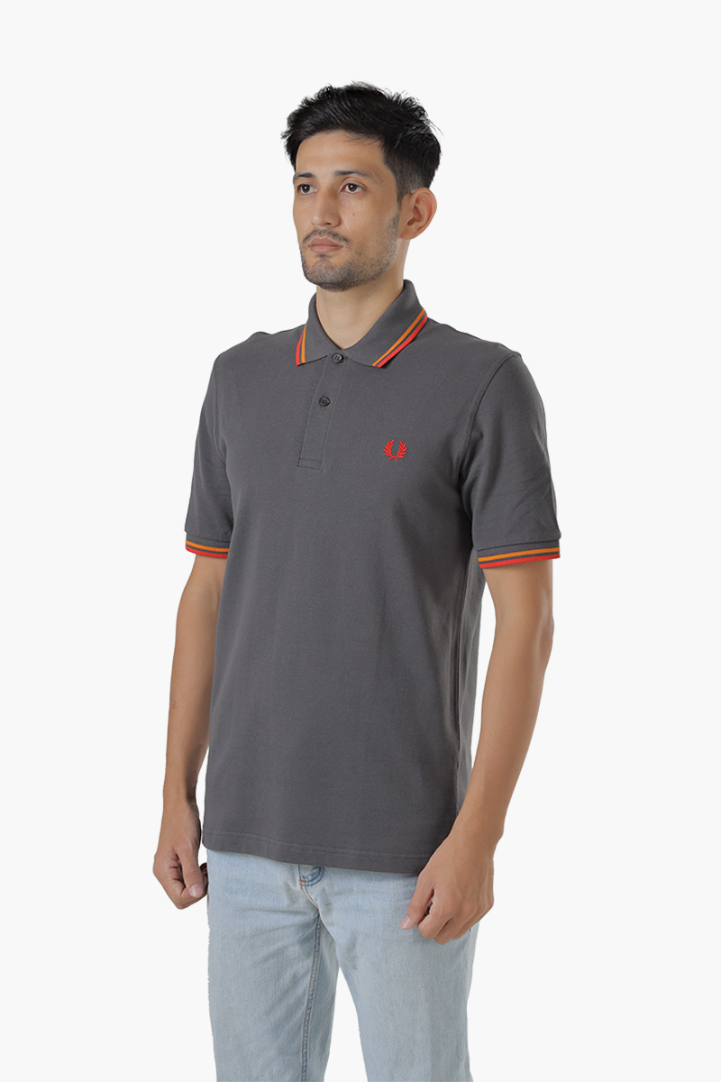 FRED PERRY Men The Original Twin Tipped Polo Shirt in Gunmetal/Cyber Orange/Cyber Red 2