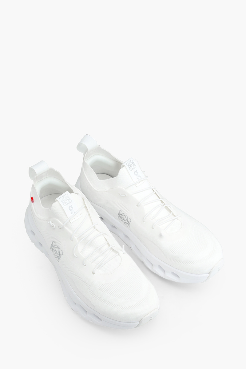 LOEWE x ON RUNNING Men Cloudtilt Sneakers in All White 1