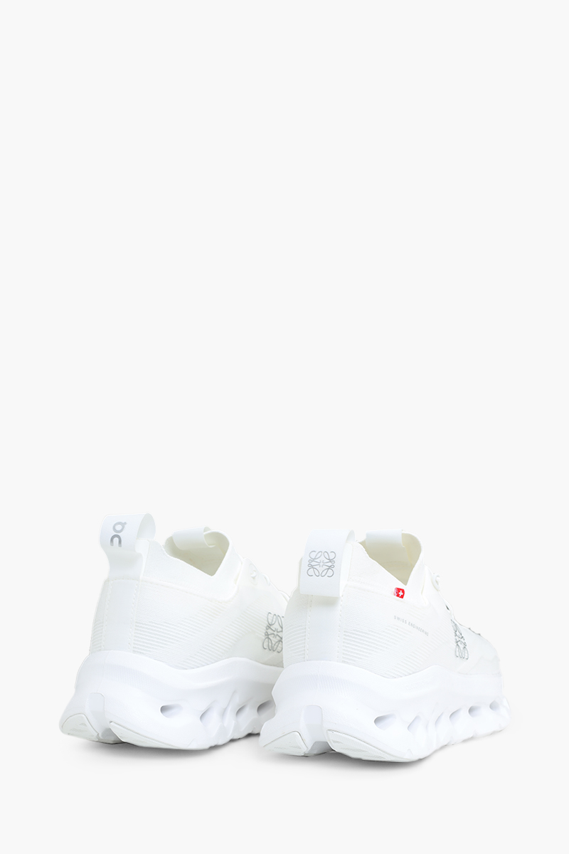 LOEWE x ON RUNNING Men Cloudtilt Sneakers in All White 2