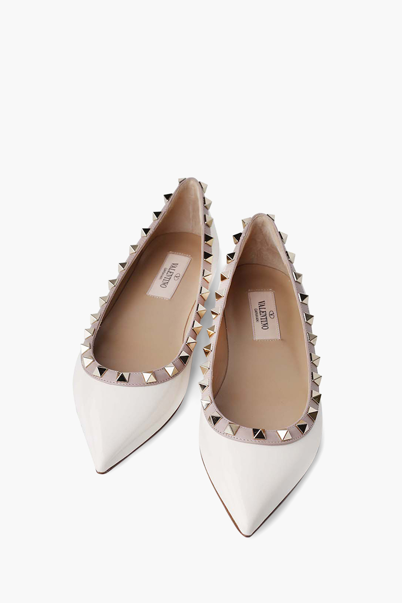 VALENTINO Rockstud Ballerina in Light Ivory Patent 1