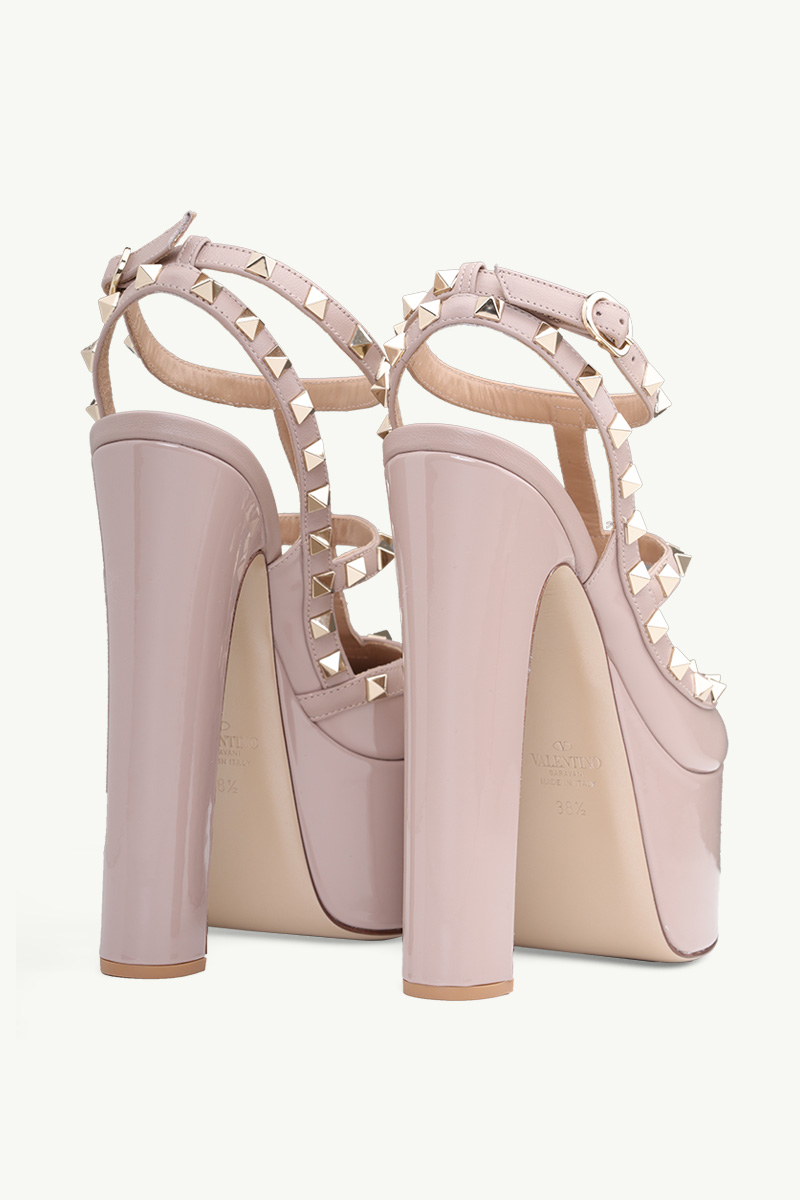 VALENTINO Rockstud Platform Pumps 155mm in Nude Patent 1