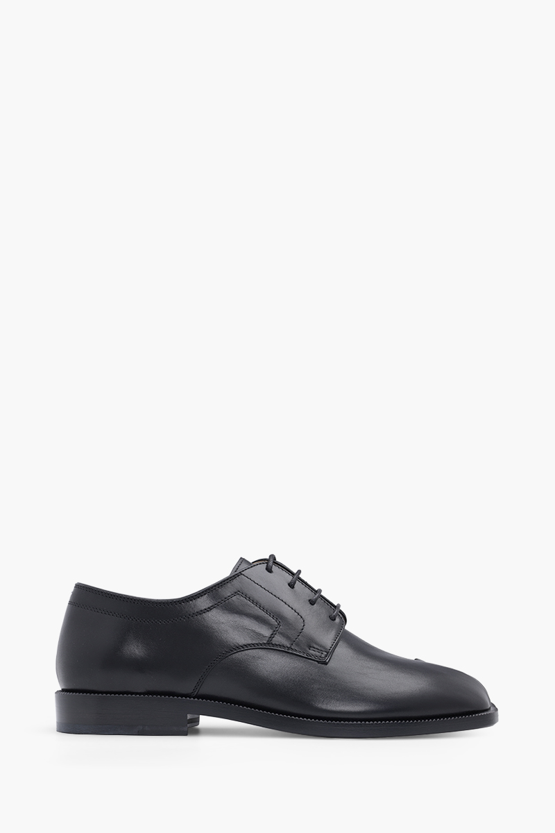 MAISON MARGIELA Women Tabi Lace-Up Shoes 20mm in Black Brushed Leather 0