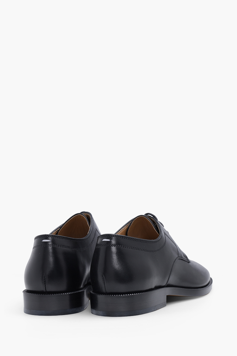 MAISON MARGIELA Women Tabi Lace-Up Shoes 20mm in Black Brushed Leather 2